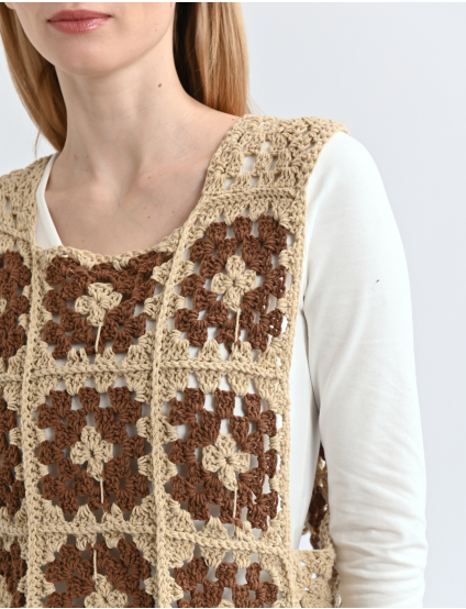 Картинка Жилет коричневий 