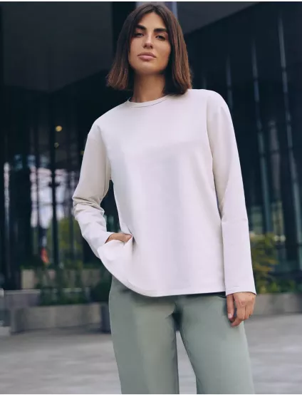 Картинка Лонгслів бежевий