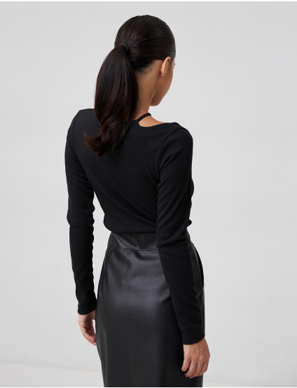 Картинка Лонгслів чорний