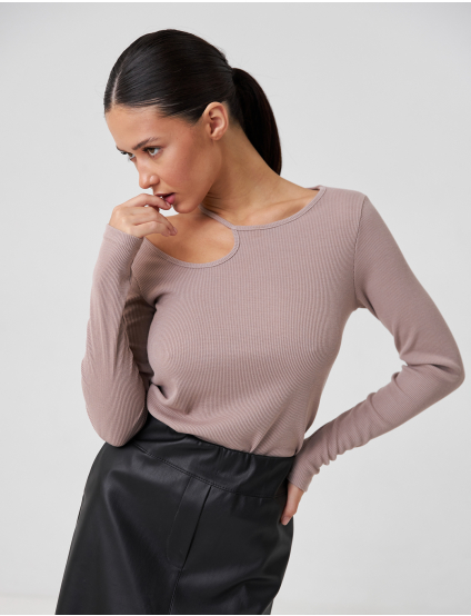 Картинка Лонгслів бежевий