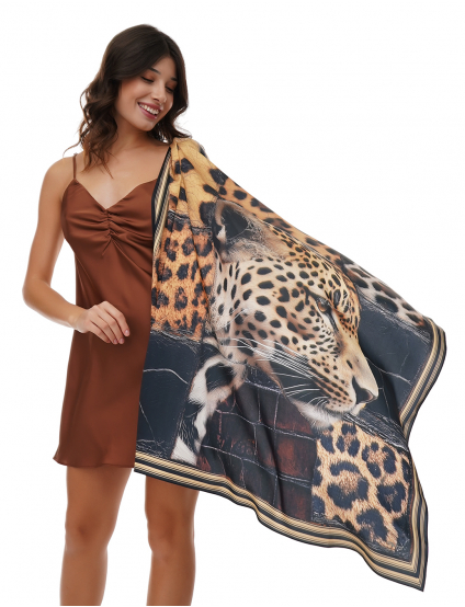 Картинка Хустка бежева з принтом