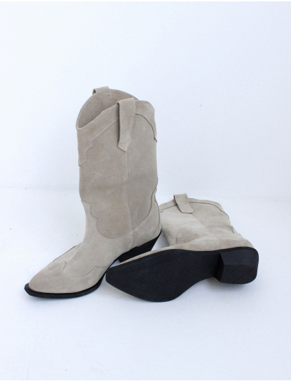 Картинка Чоботи бежеві