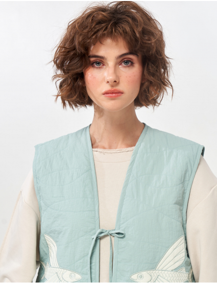 Картинка Жилет стьобаний "Летюча риба" блакитний