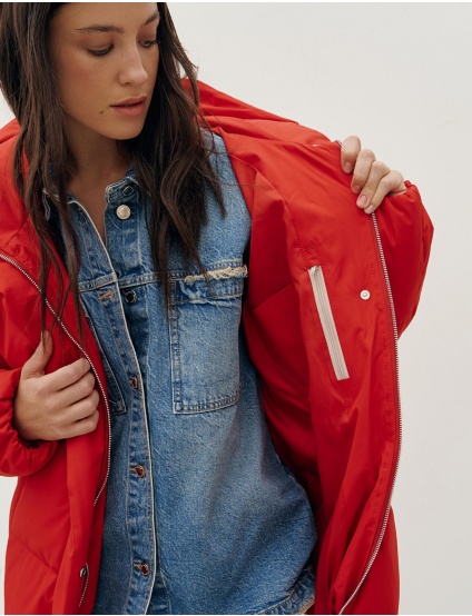 Картинка Пуховик червоний