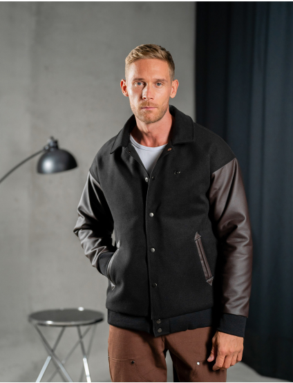 Картинка Куртка чорно-коричнева