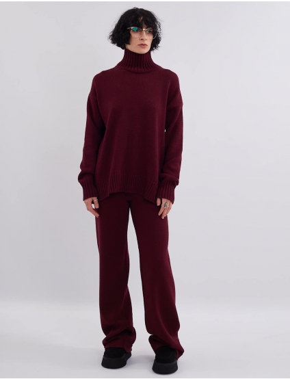 Картинка Костюм бордовий