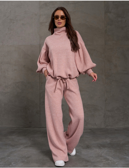 Картинка Костюм рожевий