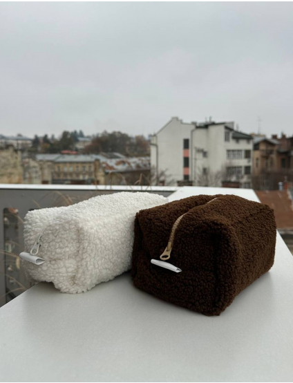 Картинка Косметичка темно-коричнева