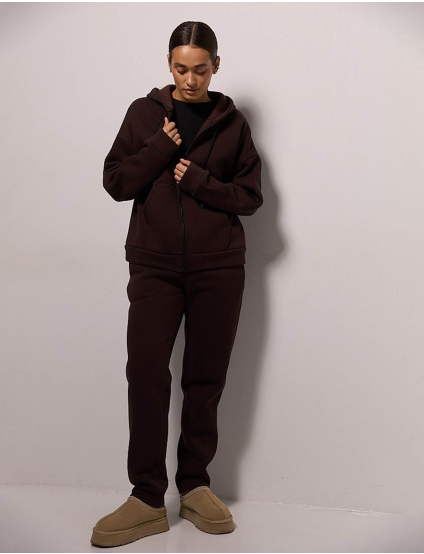 Картинка Костюм темно-коричневий