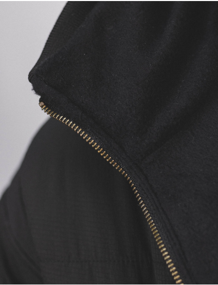 Картинка Куртка чорна