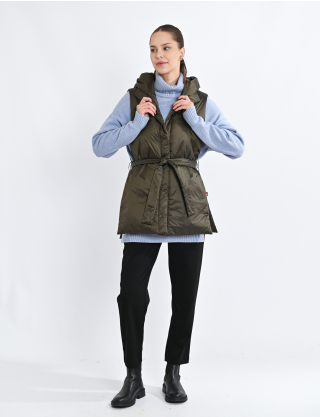 Картинка Жилет темно-зелений