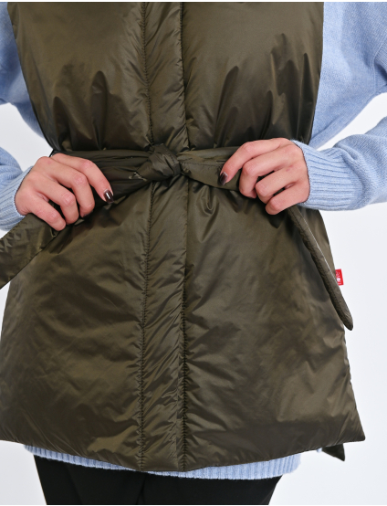 Картинка Жилет темно-зелений