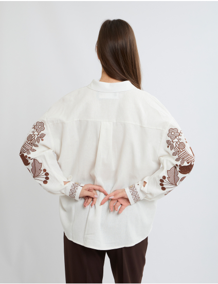 Картинка Вишиванка біла з коричневою вишивкою