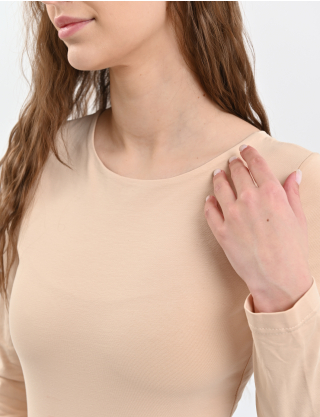 Картинка Лонгслів бежевий 