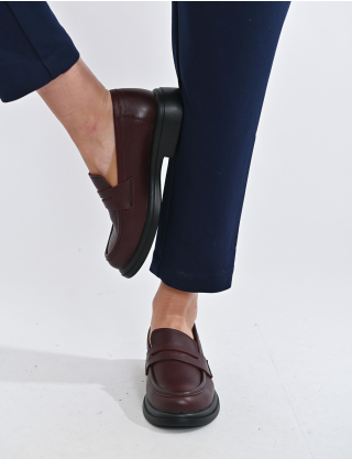 Картинка Мокасини бордові шкіряні