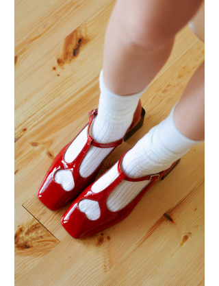 Картинка Туфлі червоні шкіряні