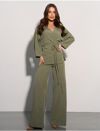 Картинка Костюм зелений