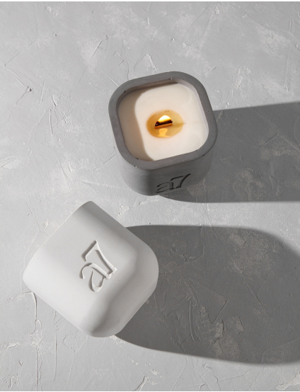 Картинка Аромасвічка LEATHER & PATCHOULI