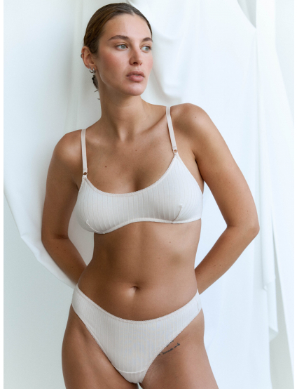 Картинка Труси бежеві 