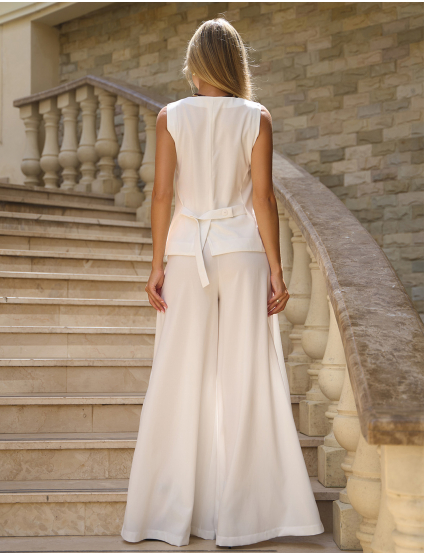 Картинка Костюм білий 