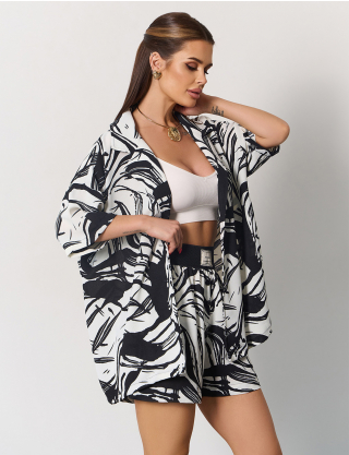 Картинка Костюм білий з принтом 