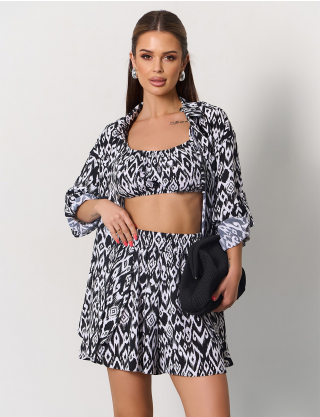 Картинка Костюм білий з принтом