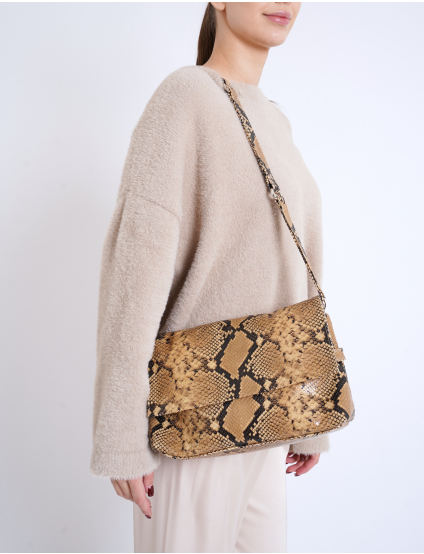 Картинка Сумка з акцентною фактурою під зміїний візерунок