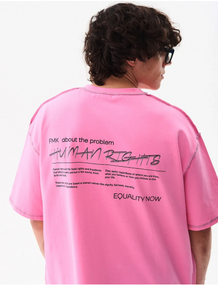 Картинка Футболка рожева з принтом 