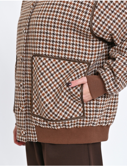 Картинка Жакет у дрібну клітинку з контрастними деталями