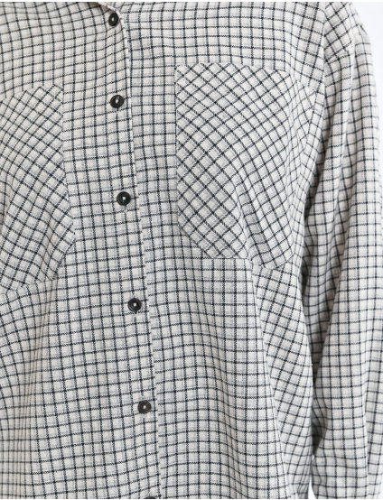 Картинка Сорочка в дрібну сіру клітинку
