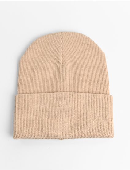 Картинка Шапка бежева 