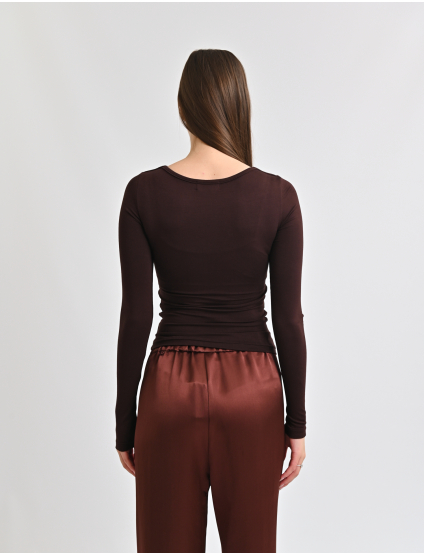 Картинка Лонгслів із декоративними збірками коричневий