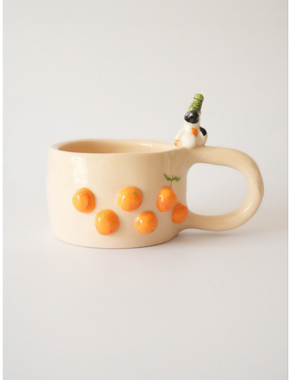 Картинка Керамічна чашка ручної роботи «Котик з мандаринками»