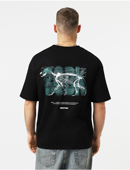 Картинка Футболка чорна 