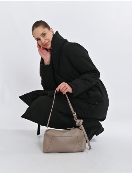 Картинка Сумка світло-бежевого кольору з мінімалістичним дизайном