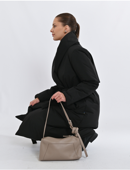 Картинка Сумка світло-бежевого кольору з мінімалістичним дизайном