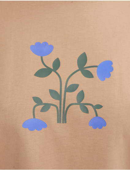 Картинка Футболка з принтом та вільним силуетом