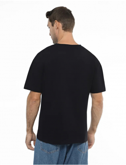 Картинка Чоловіча чорна базова футболка