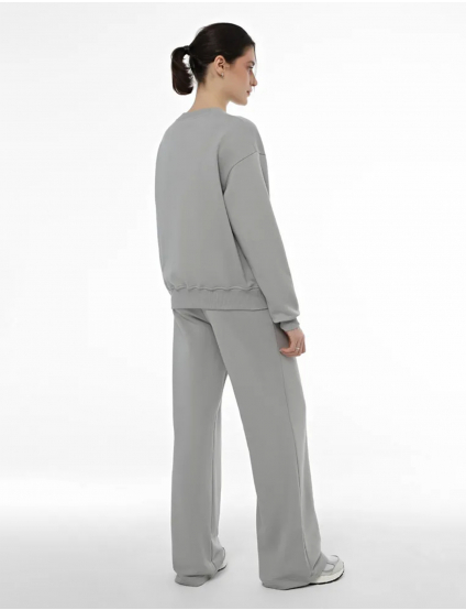 Картинка Жіночі світло-сірі трикотажні штани вільного крою