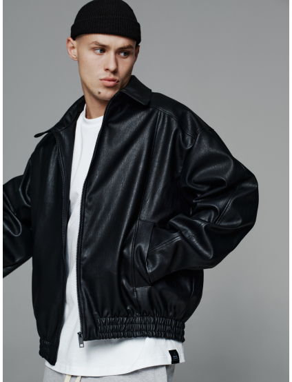 Картинка Куртка чорна