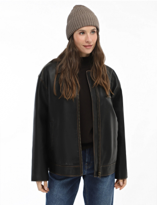 Картинка Жіноча бежева в’язана шапка-біні