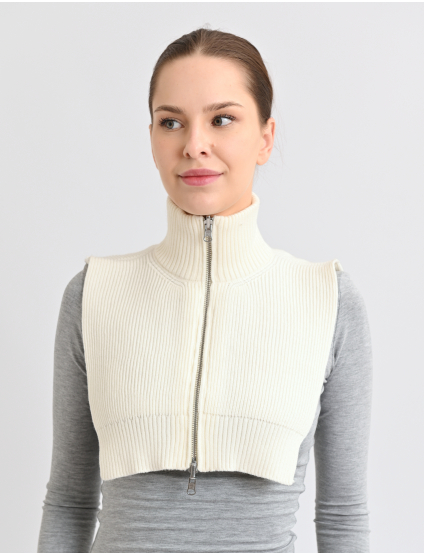 Картинка В'язаний комір-снуд із високою горловиною білий