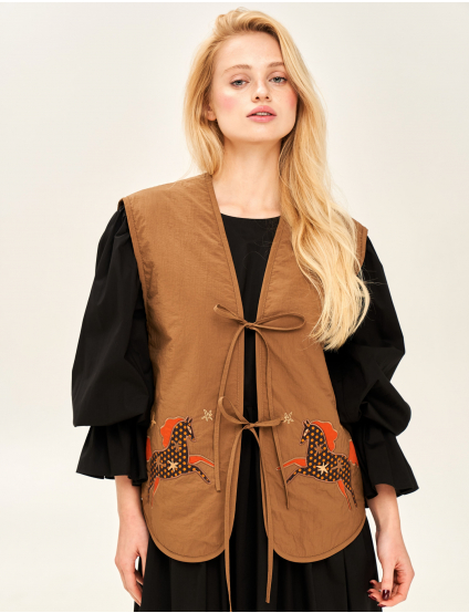 Картинка Жилетка коричнева