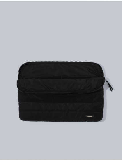 Картинка Чорний стьобаний органайзер для гаджетів