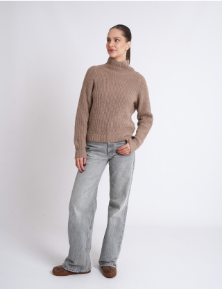 Картинка Светр бежевий