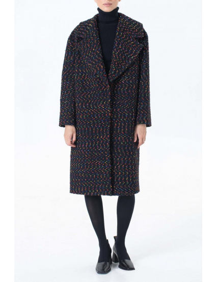 Картинка Пальто чорне букле з кольоровою ниткою