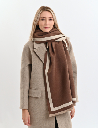 Картинка Шарф темно-коричневий з бежевим кантом