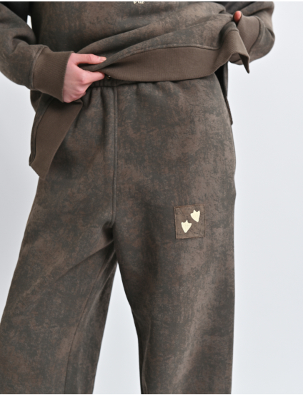 Картинка Штани коричневі з потертою текстурою