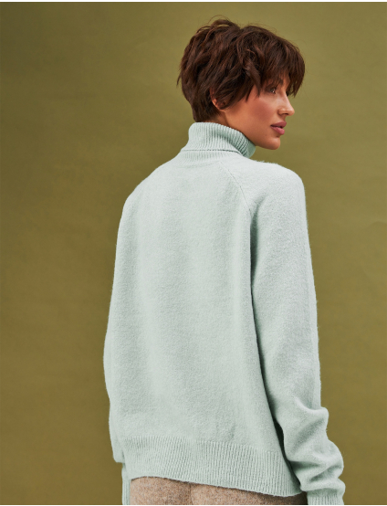 Картинка Светр світло-зелений