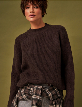 Картинка Светр коричневий